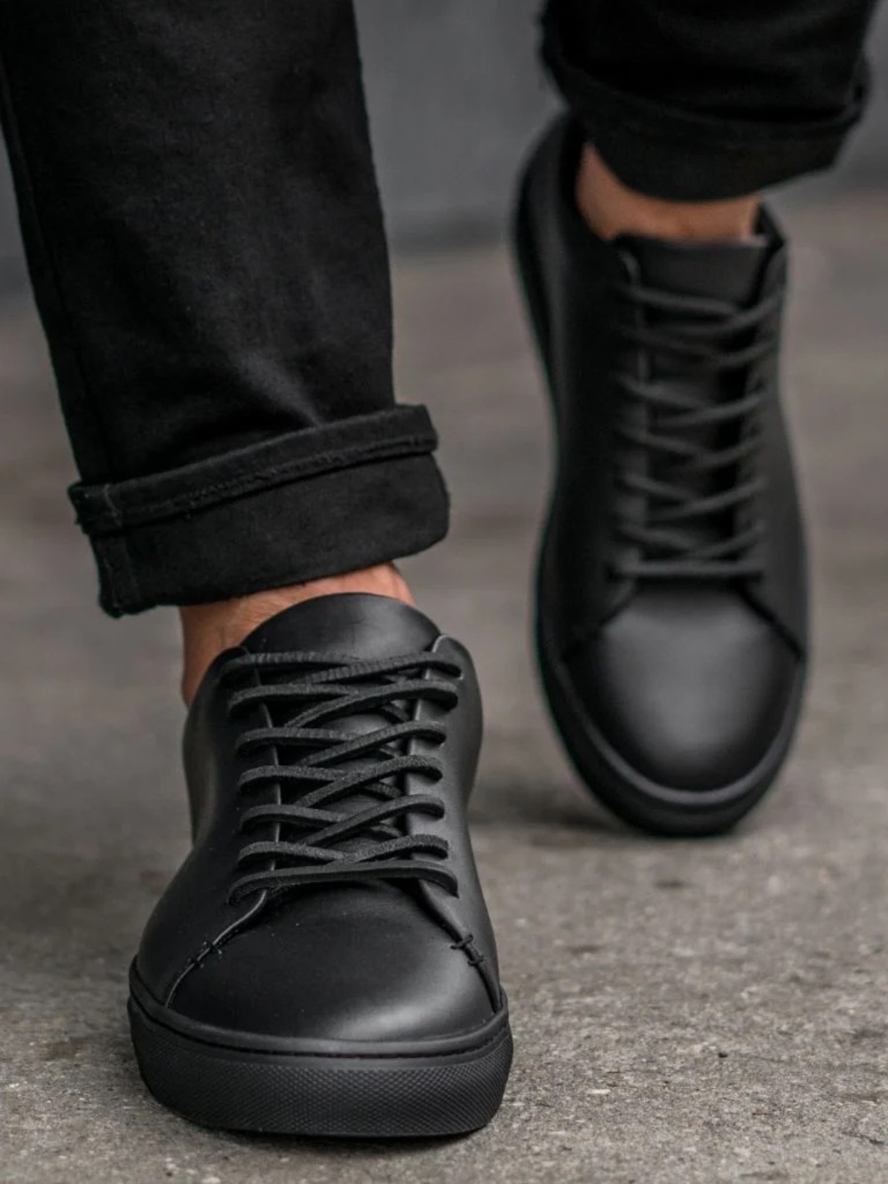 Thursday Premier Low Top Leather Sneaker Low US 8 Black Mens Minimalist Casual